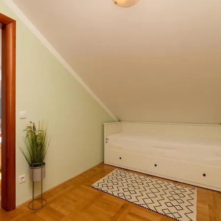 Andrea Appartement *